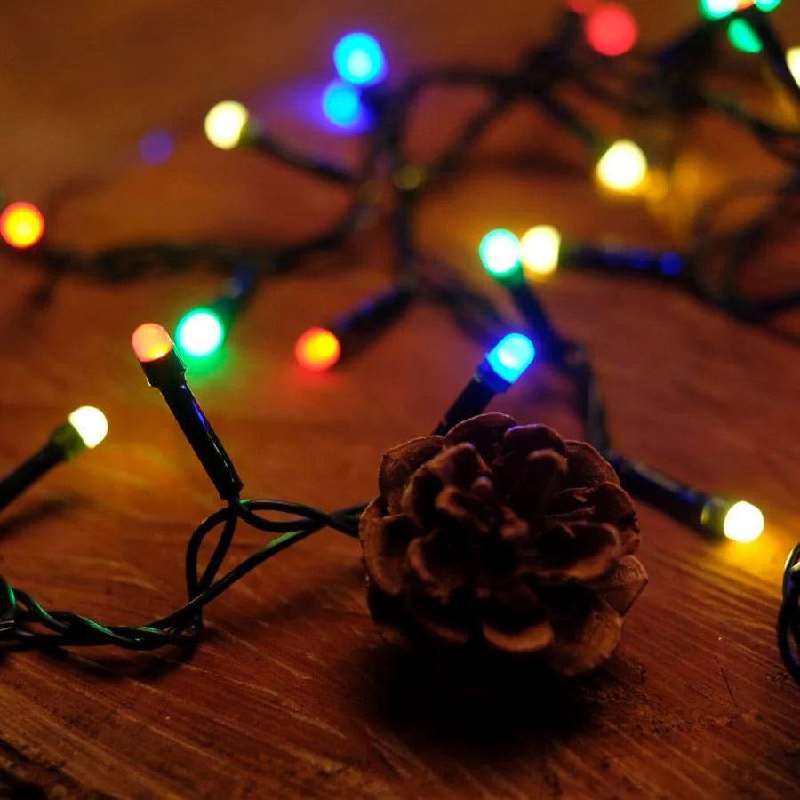 Iluminação de Natal - Pisca Pisca com 100 Leds - 8 Fases - Fio Verde Colorido 127V